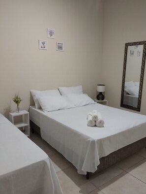 1 bedroom, free WiFi, bed sheets