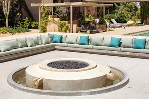 Terrace/patio - Las Arenas de Cabo one block from the beach (Cabo San Lucas)