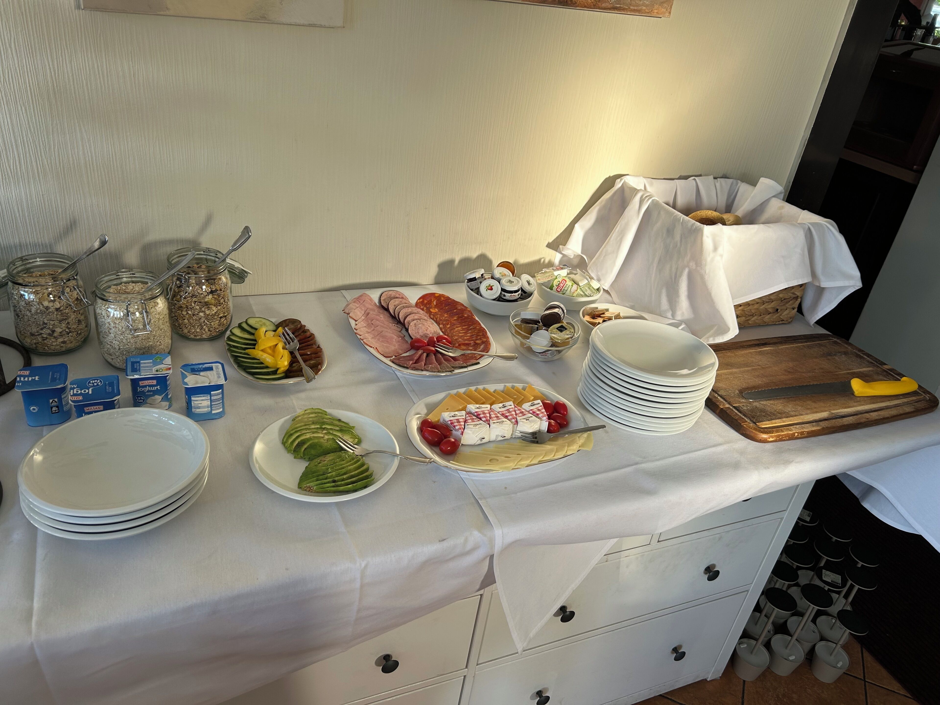 Daily cooked-to-order breakfast for a fee