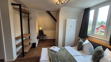 Habitación con 2 camas individuales, vista a la ciudad