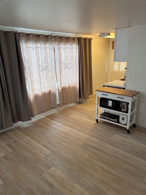 Interior - Tiny Home Honolulu (Honolulu)