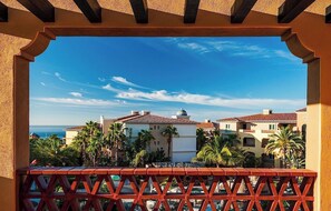 Property grounds - Hacienda del Mar Oceanfront Resort: Beautiful 1 Bedroom Luxury Villa Suite (Cabo San Lucas)