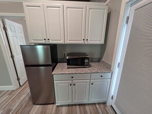 Private kitchen - Spacious 4-bedroom house in perfect Mt. Juliet (Mt. Juliet)