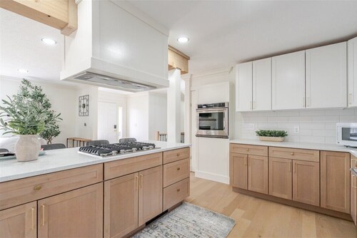 Spacious Family Retreat - 4BR/3BA w/Pool & Hot Tub, Sleeps 10