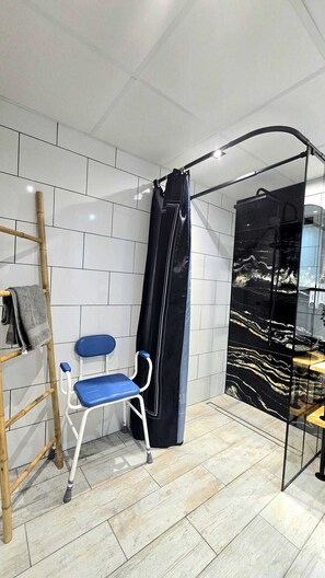Interior - Adapted for people with disabilities, for remote work. Ideal for families. (Los Nietos)