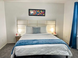 WiFi, bed sheets - FIFA-12 min to AT&T stdm, 2b2b, game room, 6 flags (Euless)