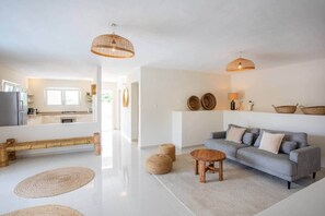 TV - Casa Abou........... (Jan Thiel)