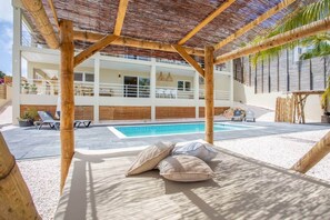 Pool - Casa Vos – 16-person villa in Jan Thiel with private swimmin (Jan Thiel)