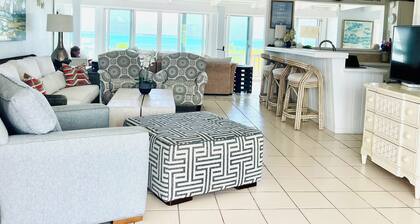 4 BEDROOM VILLA WITH POOL ON GRACE BAY BEACH! FABULOUS VIEWS FROM EVERYWHERE!!!