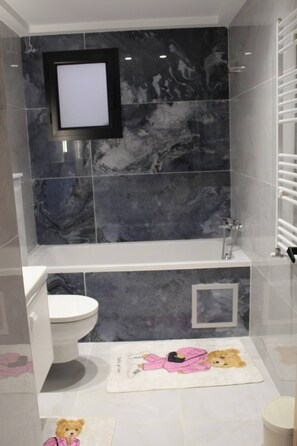 Apartamento, 2 habitaciones, accesible para personas con discapacidad, fumadores | Baño