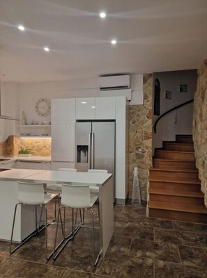 Dining - Villa Muse Sea View and private Pool (Afitos)