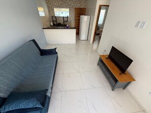 Living area - Your paradise in Unamar, right by the sea and close to everything | Sea Azul Beach House (Cabo Frio)