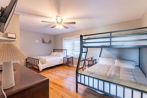 Room - Spacious, Pet-Friendly Adirondack Retreat with Stunning Views (Dolgeville)