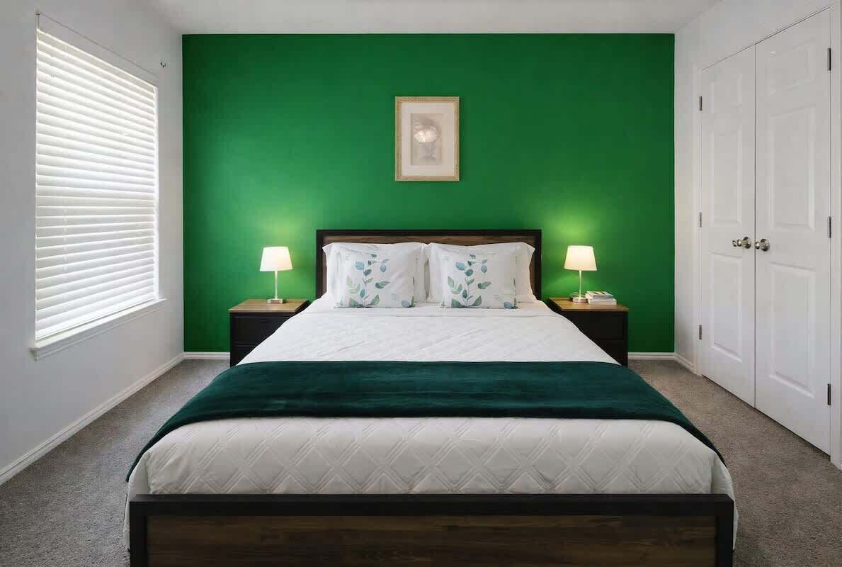 WiFi, bed sheets