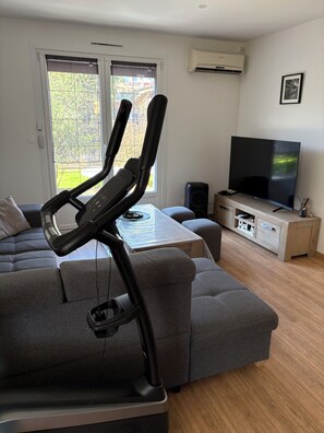 Living area - Gîte for up to 12 people with spa (Doncières)