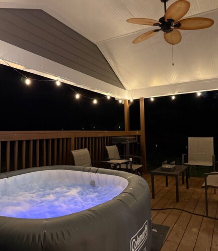 The Soak Haus Hot Tub Retreat 25 Min to ATL