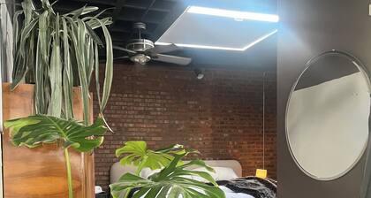 Cozy 1-bedroom condo in Atlanta walking distance to Mercedes Benz Stadium