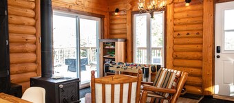 La Sainte-Paix log cabin in St-Fabien de Panet
