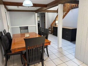 Dining - Charming 4-bedroom house in the charming Eastman Community Grantham, NH. (Grantham)
