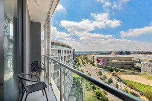 Property grounds - Beautiful 1-bedroom Luxury apartment in Waterfall with Gym,Restaurant,Pool,Sauna (Midrand)