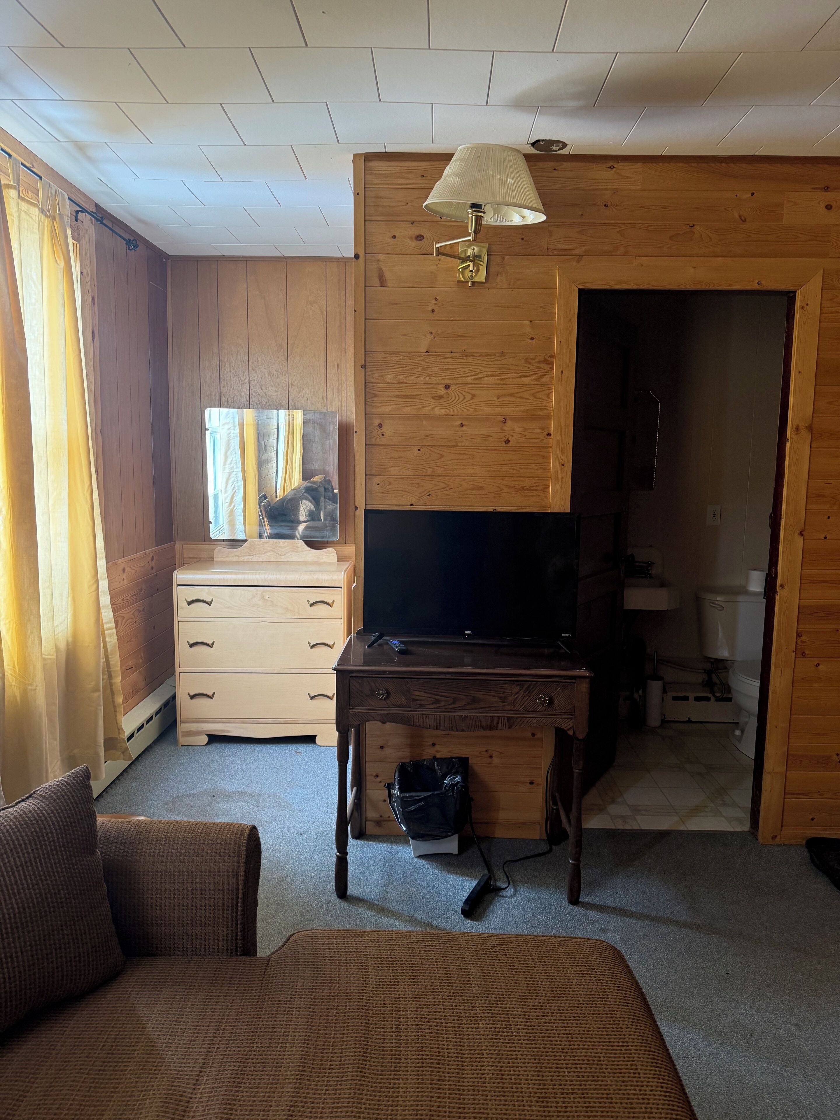 基础单人房, 山谷景观 | 起居区