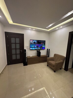 Interior - Perfect 3-bedroom apartment in Rabwat Abdoun - Family only (Amman)