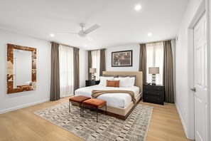 Room - 7BR Ensuite • Pool/Spa • Bridal Prep Room •Slps 21 (Houston)