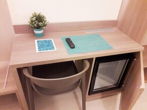 Standaard tweepersoonskamer, uitzicht op binnenplaats | Interieur