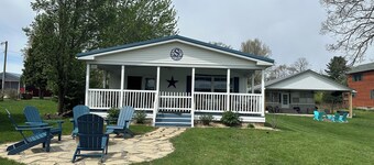 Lake Life Starts Here: 3 Bedroom 2 Bath Home on Lake Shafer