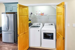 Interior - Cozy Mountain Townhome, Near Tenney Ski Area (Plymouth)