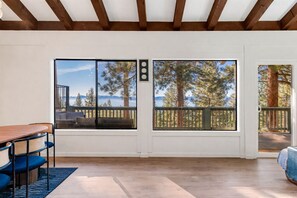 Interior - Endless view of Lake Tahoe (Incline Village)