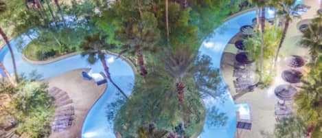 Piscina all'aperto, una piscina riscaldata