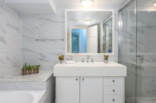 Apartment, Balcony, Pool View | Bathroom