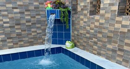 Beachfront house with pool, barbecue + Wi-Fi in Itanhaém, SP