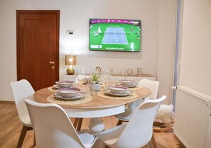 تناول الطعام