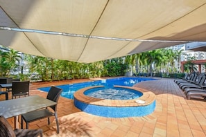 Pool - Resort Style City View w/ King Bed, Pool, Balcony (Darwin City)