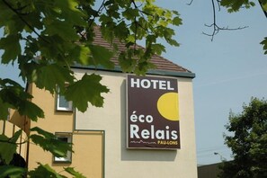 Exterior detail - Hotel Eco Relais Pau-lons (Lons)