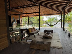Deluxe huis, uitzicht op meer | Terras