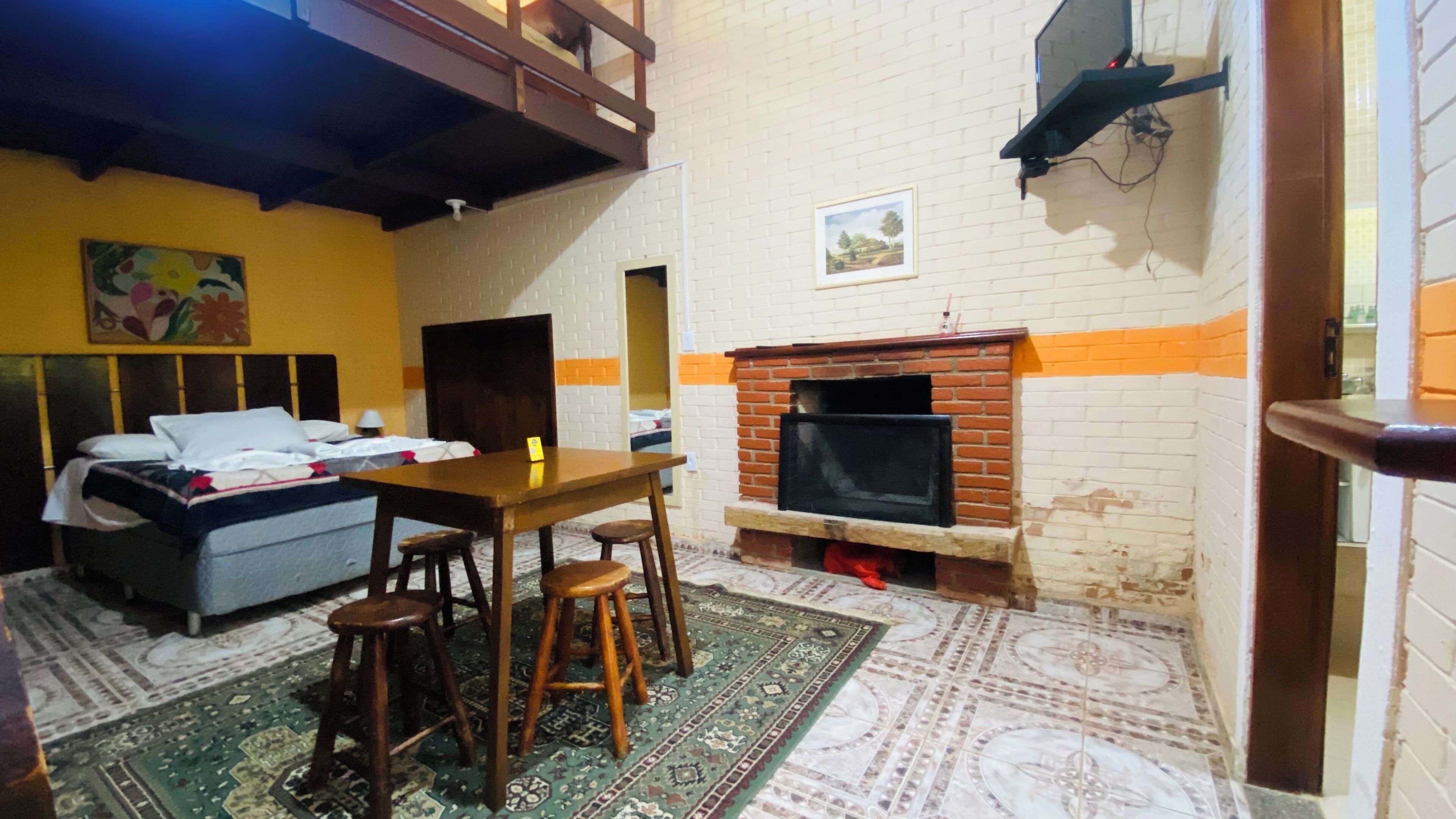 Family Double or Twin Room, Mountain View