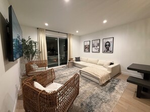 TV - Bohemian Getaway at the Jersey Shore (Seaside Heights)