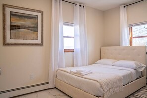 Room - 3BR Near West Point | Coffee Bar | Sleeps 6 (Highland Falls)