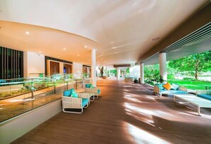 Terrace/patio - Tambuli Seaside Resort Luxury Studio (Lapu-Lapu)