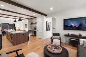 TV connectée, cheminée, imprimantes
