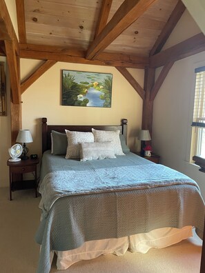 Room - Foothills Porch Getaway - 3 bedroom Cabin in Moravian Falls (Moravian Falls)