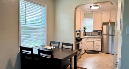 Historic Downtown Visalia 2BR • 1BA