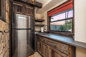 Private kitchen - Unique Riverfront Pool Home - CLUB 333 w/ Small Beach Area & Private Dock (Bullhead City)