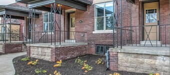 Midtown Apartment 4 Minutes from the College World Series!