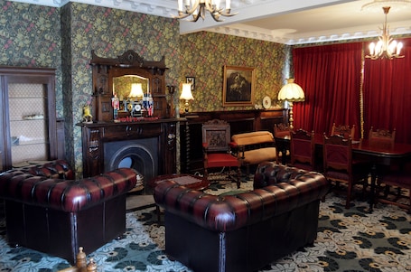 Interior. Historic Seddon Suite at Theatre Royal Hotel