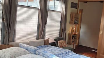 2 Schlafzimmer, Schreibtisch, kostenloses WLAN, Bettwäsche
