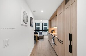 Interior - LuxoraDistrict 225 2BR Downtown Miami (Miami)